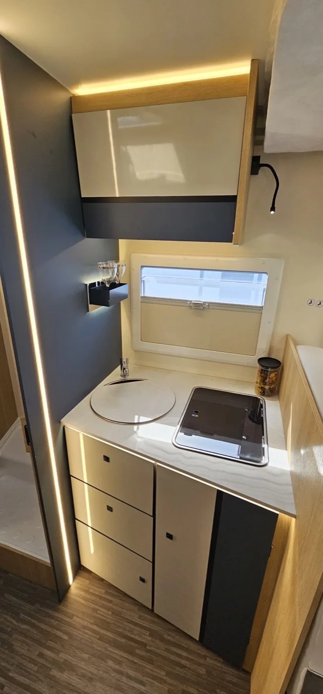 CI Horon 87 XT – kuchnia